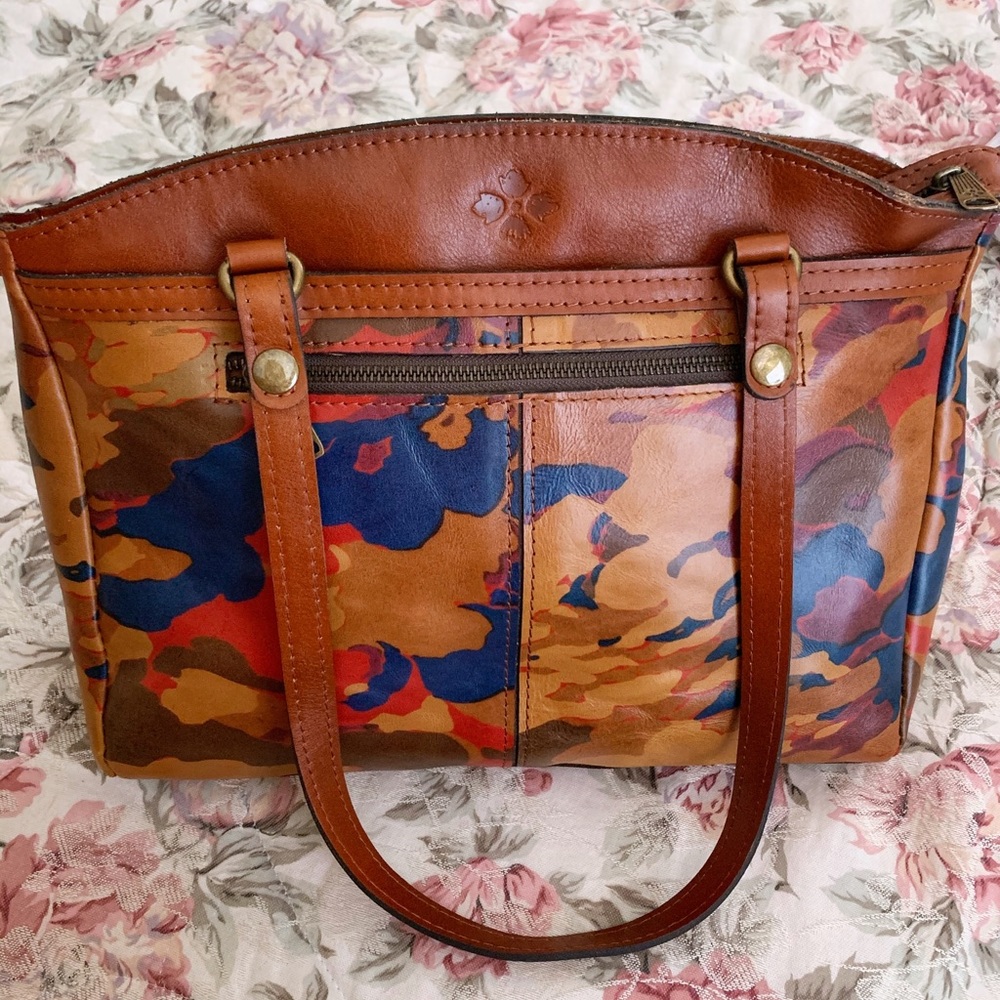 NWT Patricia Nash Camo Bag